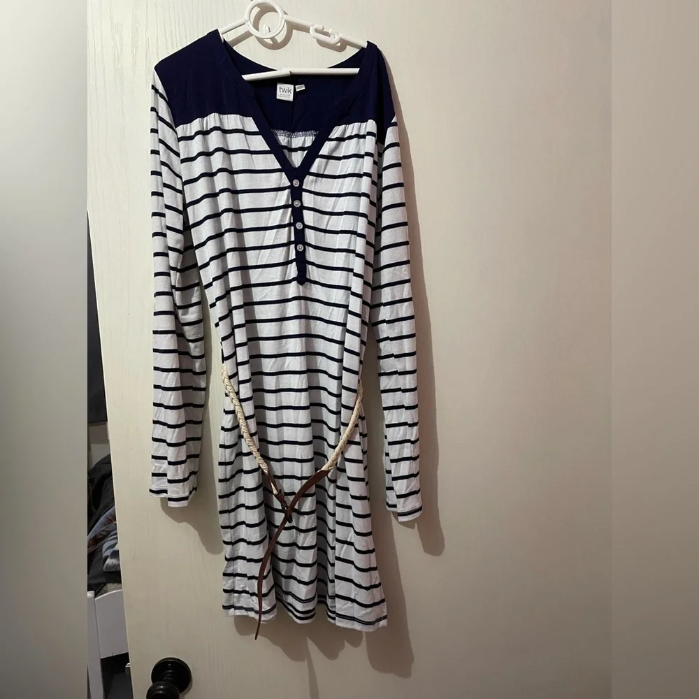 Dresse - Picture 1 of 4
